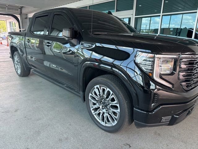 2025 GMC Sierra 4WD Crew Cab Short Box Denali Ultimate's photo