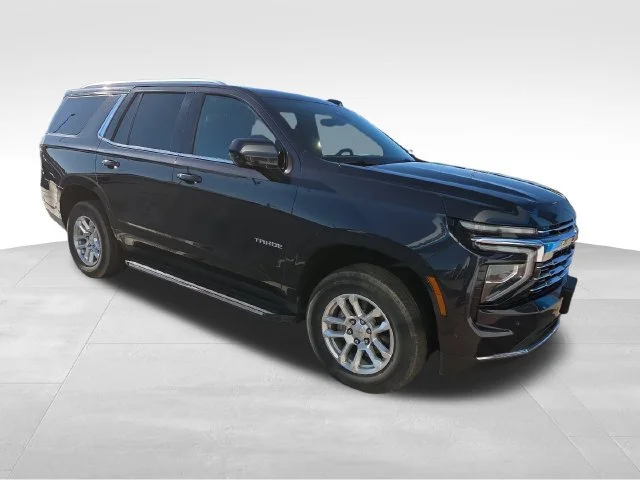 Used 2025 Dark Ash Metallic Chevrolet LT image 8