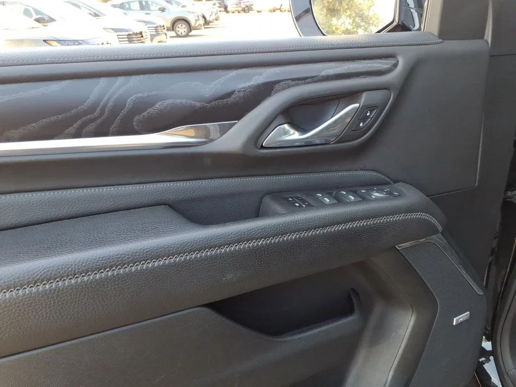 Used 2023 Black GMC Denali image 22