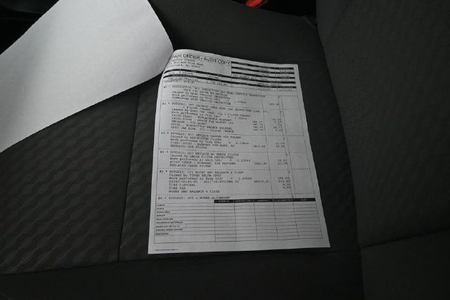 Used 2023 Ice Cap Toyota SR5 image 5
