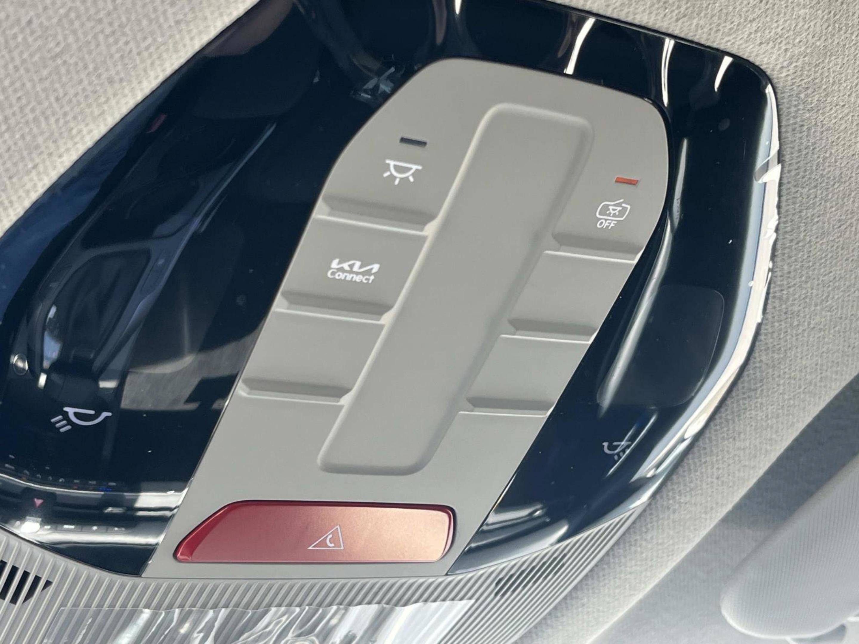 New 2026 Snow White Pearl Kia LX image 27