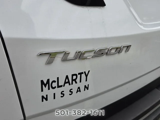 Used 2024 White Hyundai SEL image 13