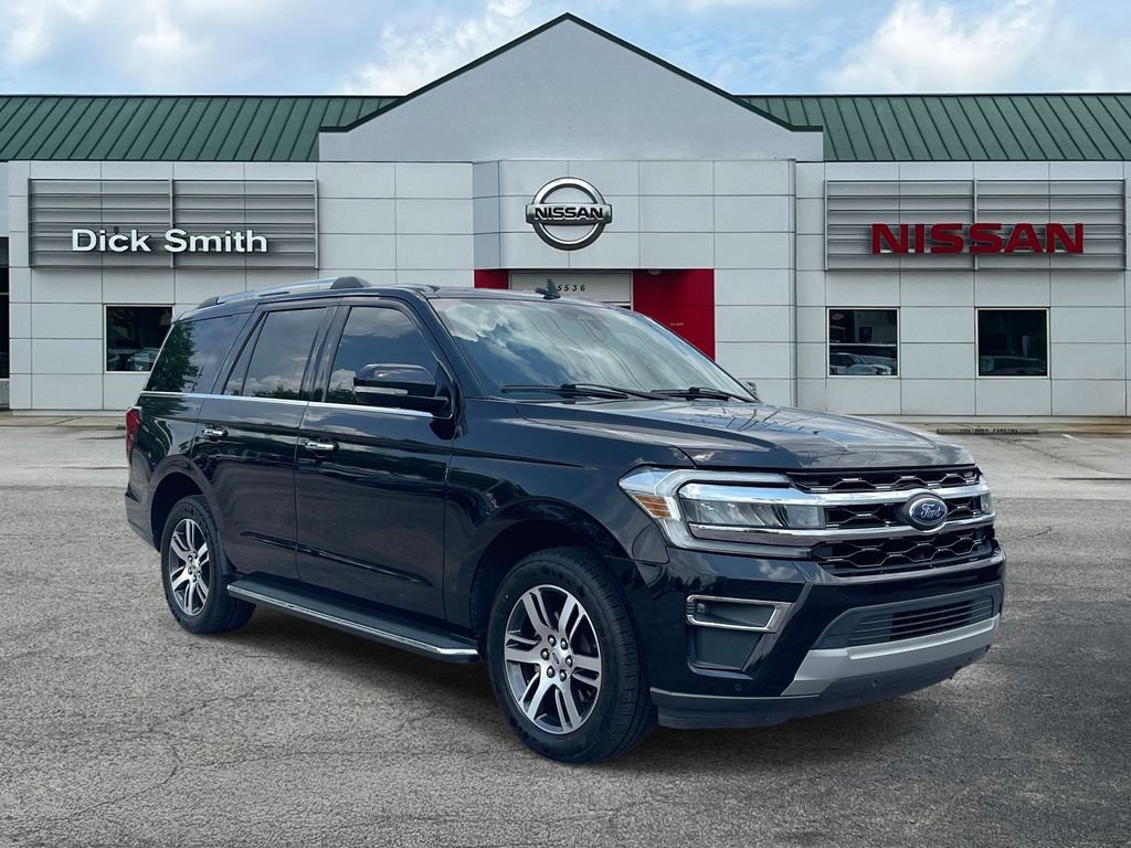 2022 Ford Expedition Limited's photo