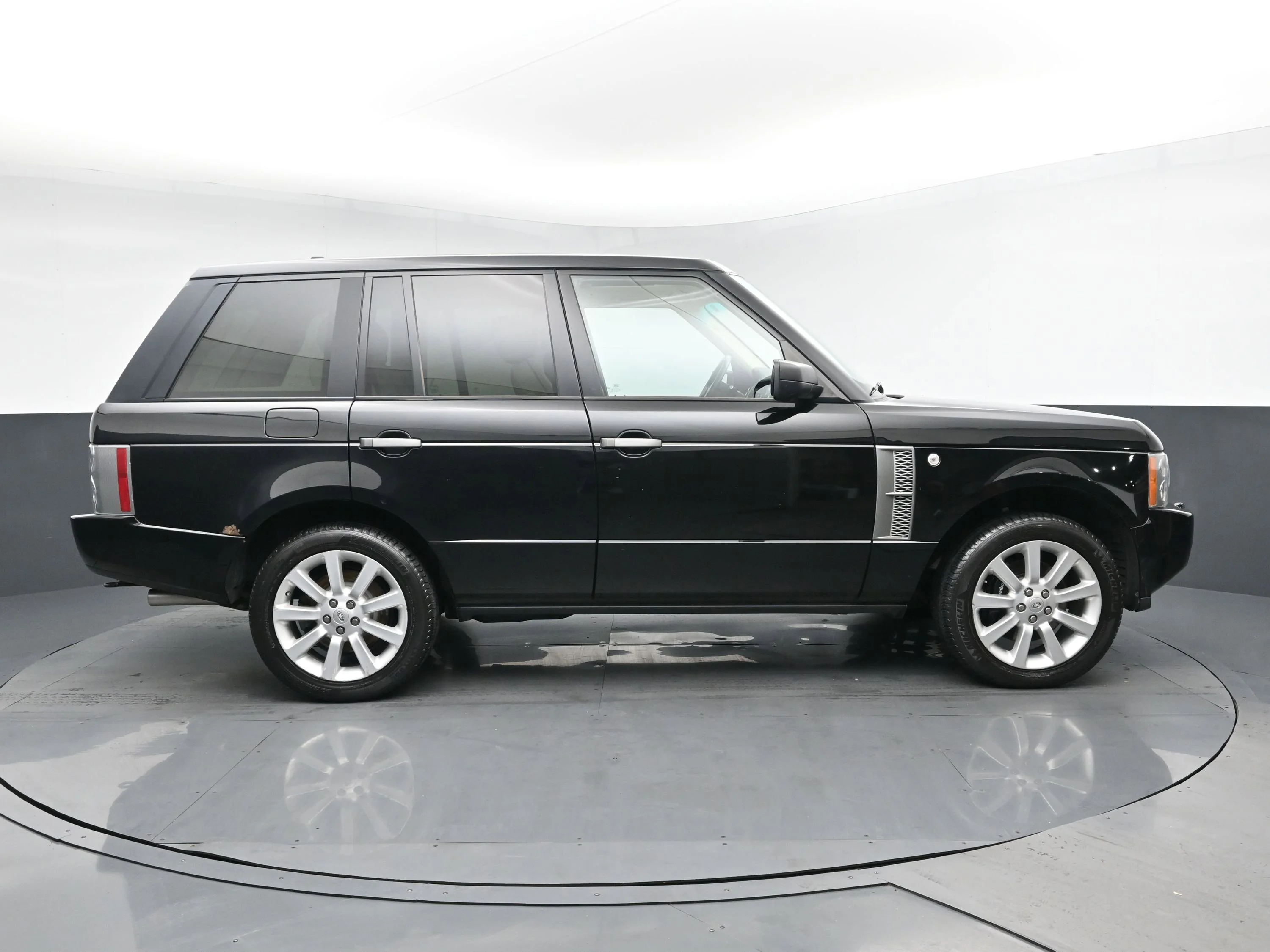 Used 2006 Java Black Land Rover SC image 3