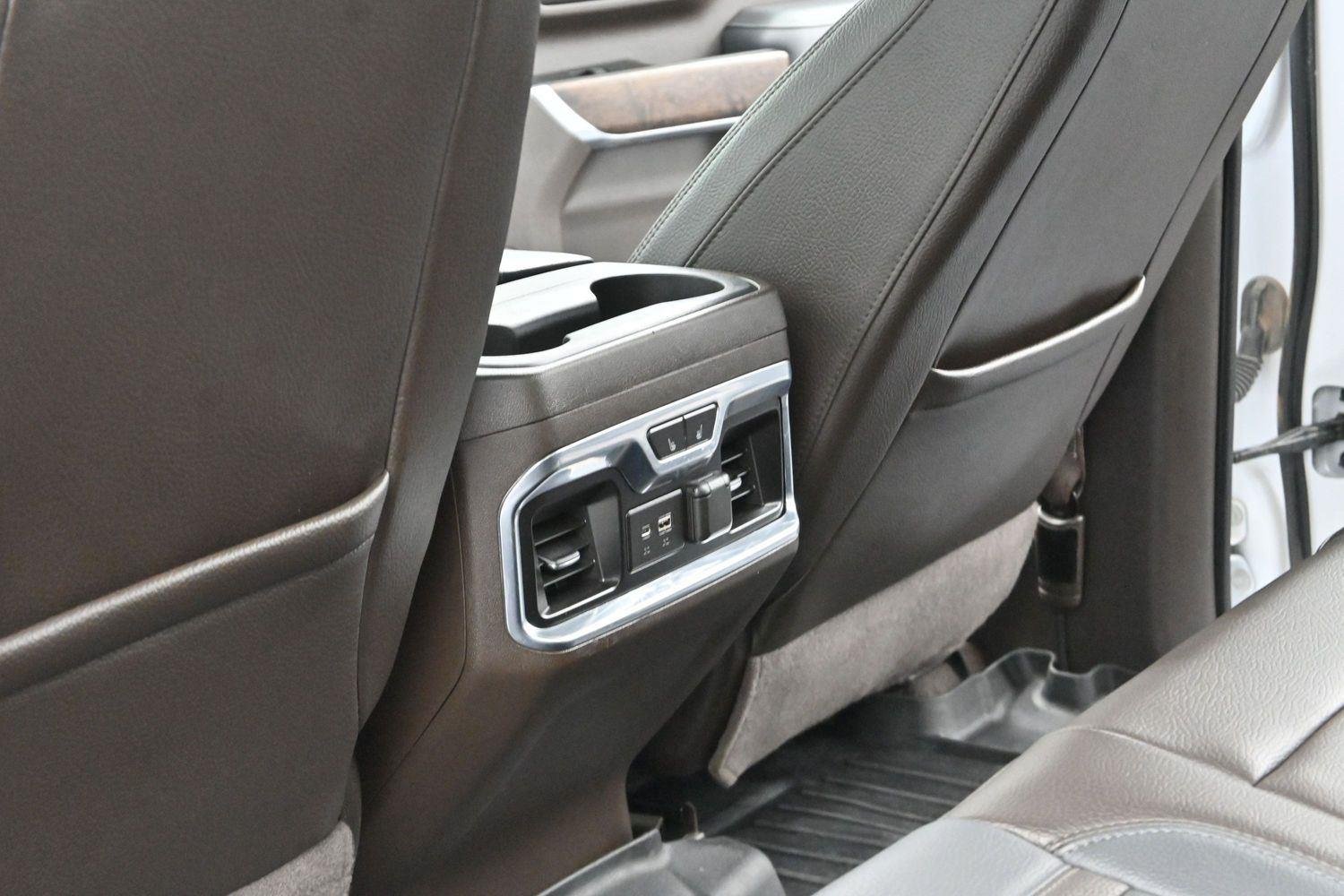 Used 2022 White Frost Tricoat GMC Denali image 39