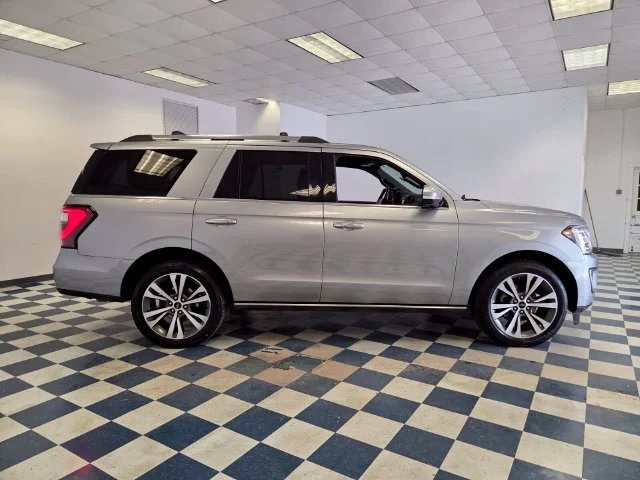 Used 2021 Silver Ford Limited image 9