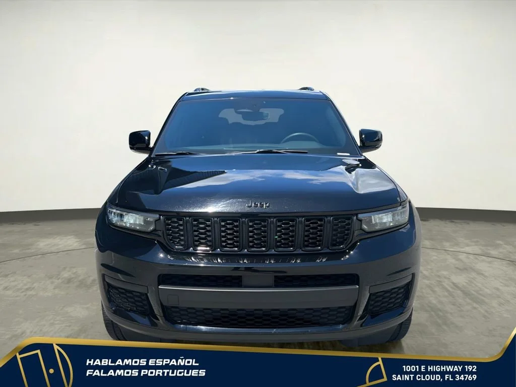 Used 2024 Black Jeep Altitude X 4x4 image 9