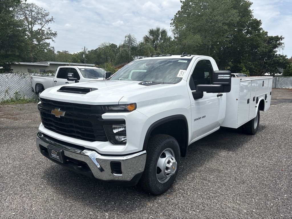 New 2026 Summit White Chevrolet Work Truck image 11
