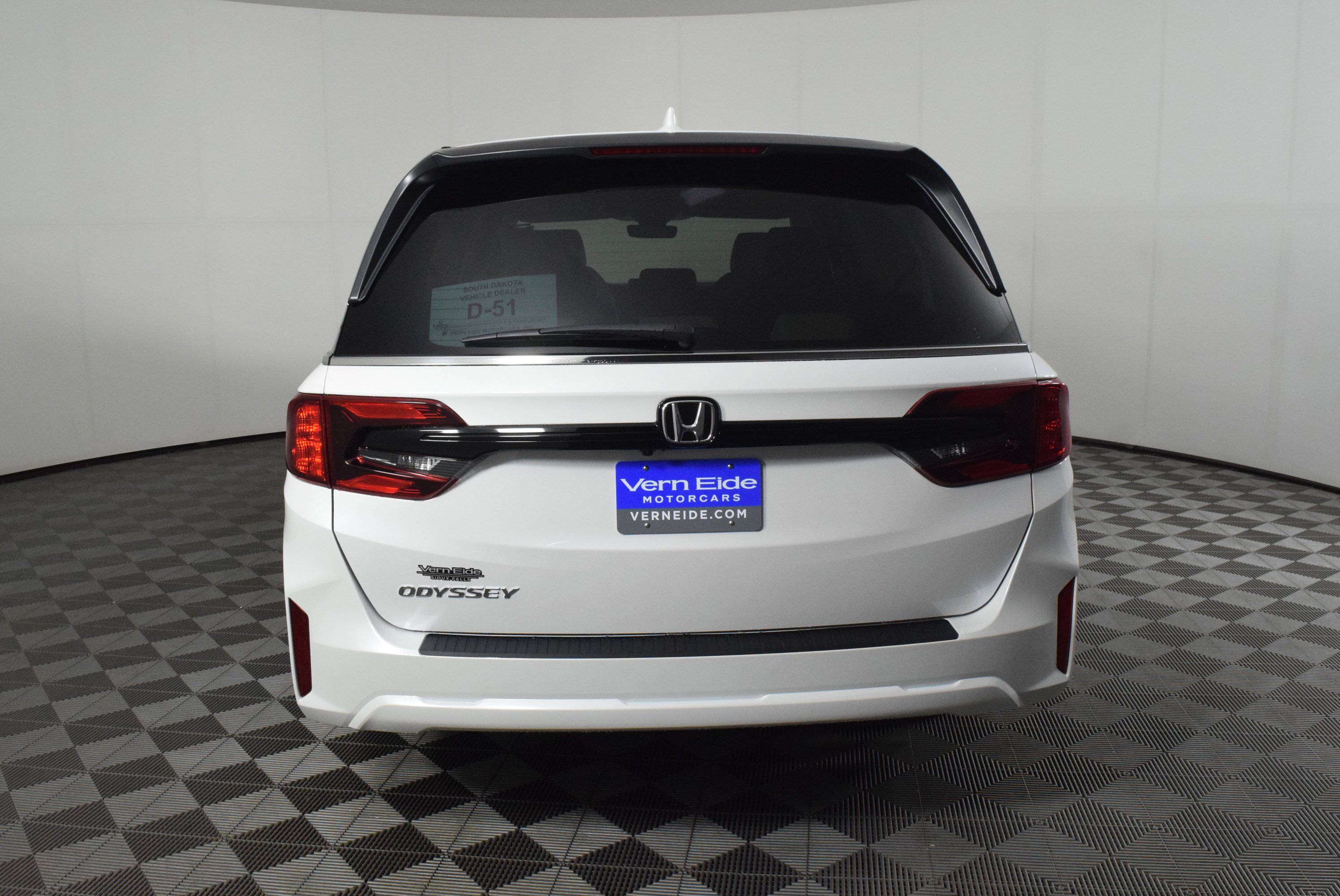 New 2026 Platinum White Pearl Honda EX-L image 7