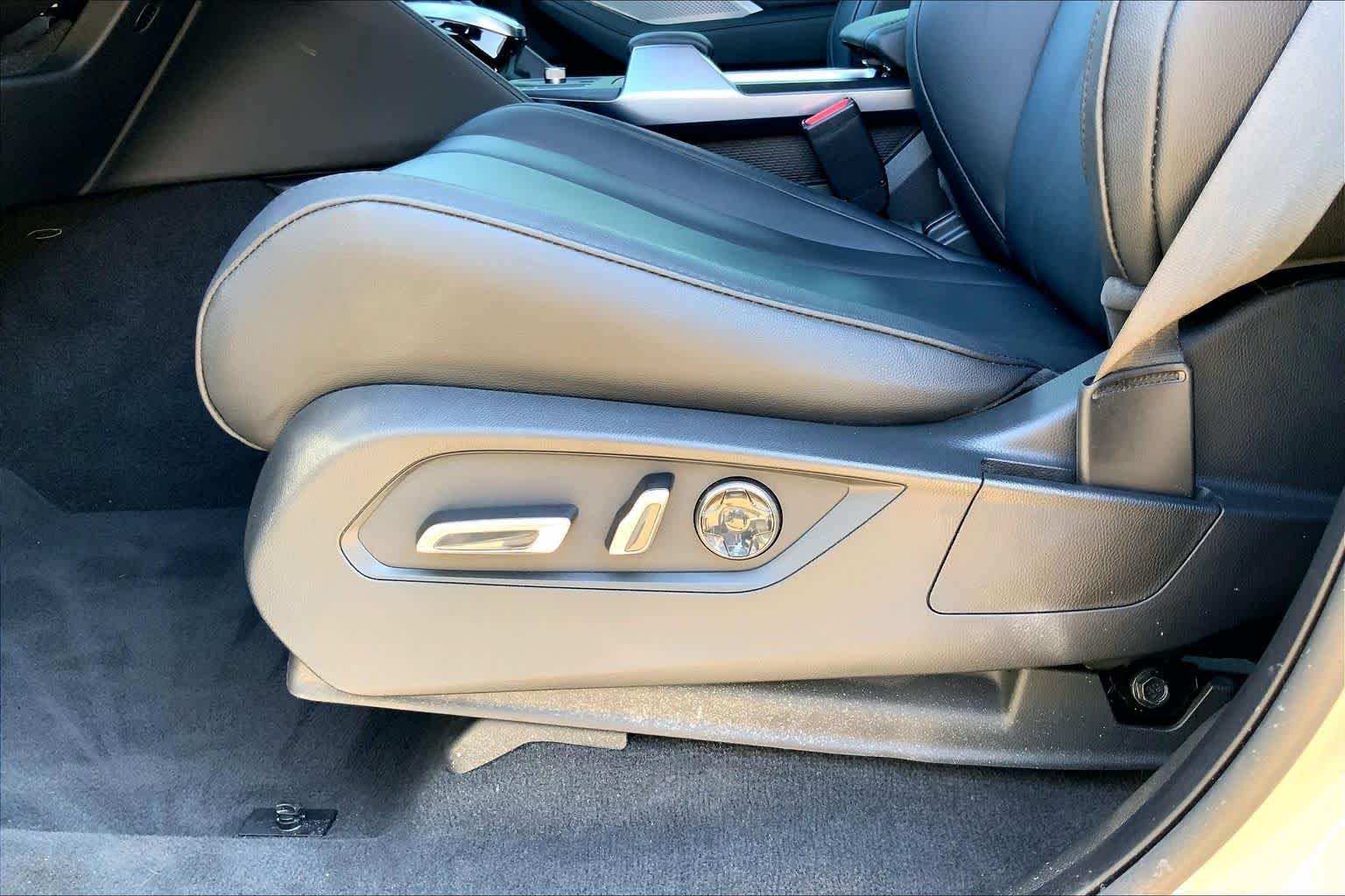 Used 2024 Lunar Silver Metallic Acura  image 34