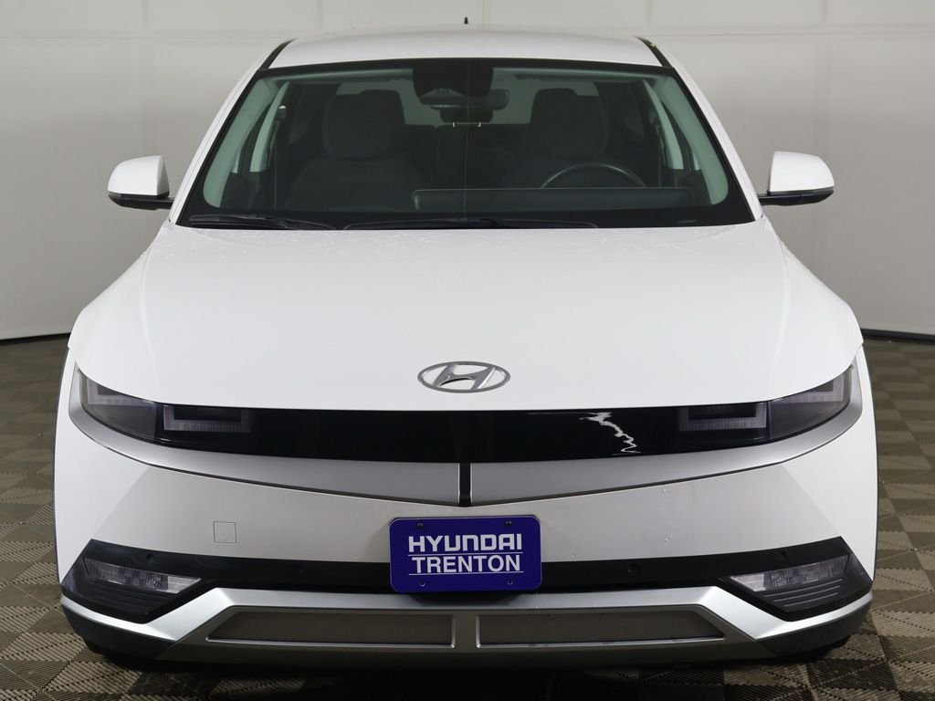 Used 2024 White Hyundai SEL image 11