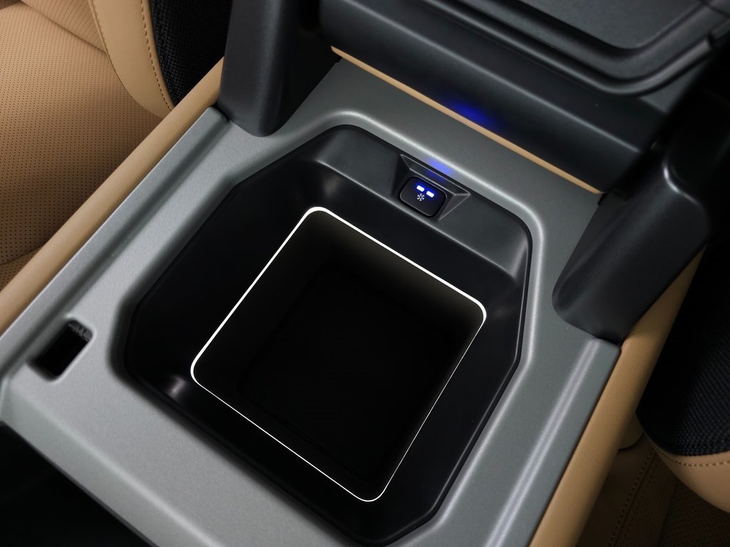 2026 LAND ROVER DEFENDER - Image 34