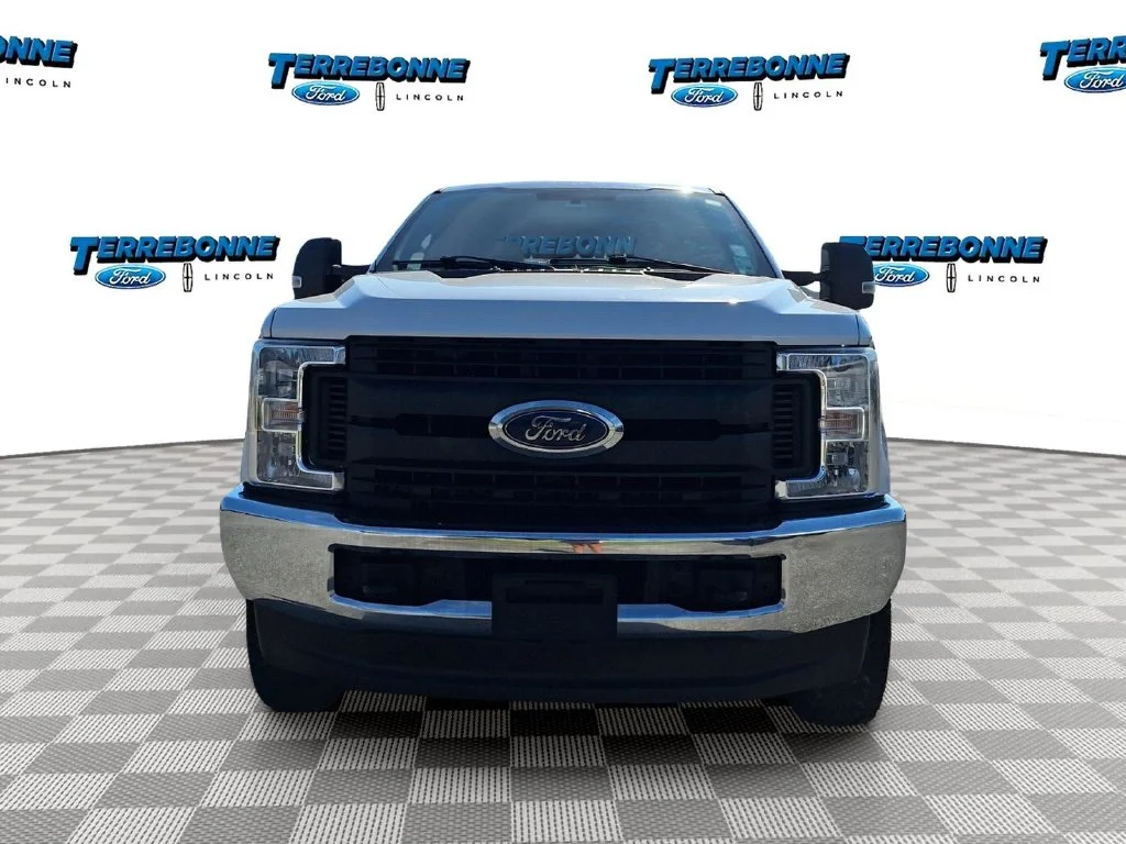 Used 2019 Oxford White Ford XL image 2
