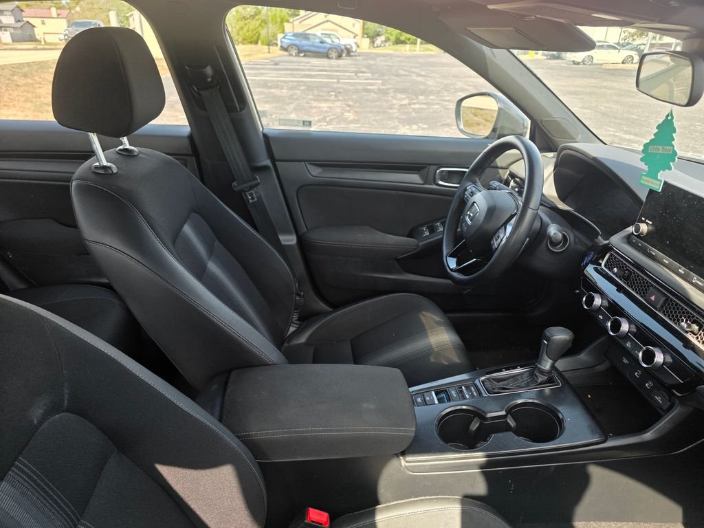 Used 2026 Solar Silver Metallic Honda Sport image 5