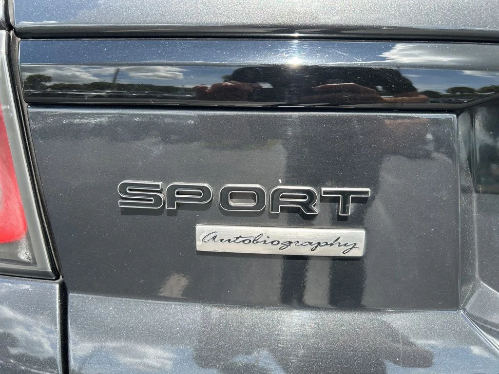 Used 2019 Gray Land Rover Autobiography image 11