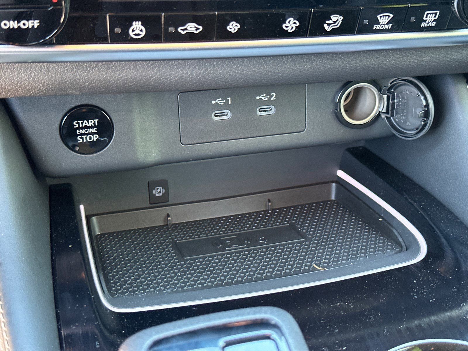 New 2026 Gray Nissan Platinum image 30