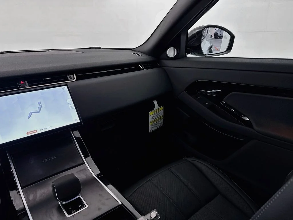 New 2026 Arroios Grey Land Rover Hoxton Edition image 24