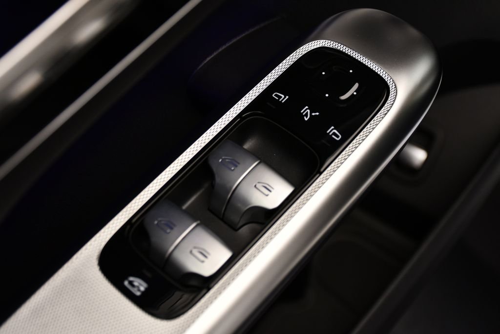 2025 Mercedes-Benz GLC Base - Photo 33