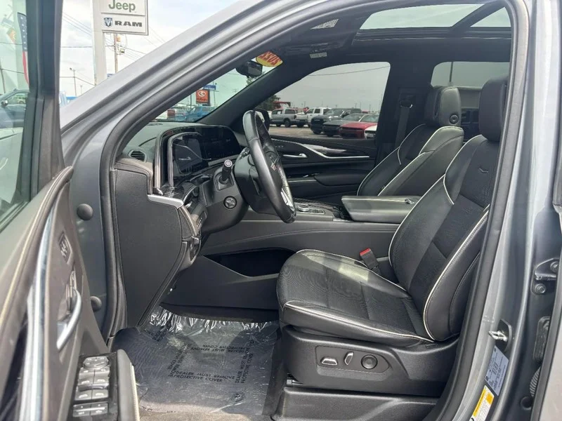 Used 2022 Satin Steel Metallic Cadillac Sport image 8