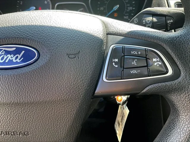 Used 2015 Red Ford SE image 24
