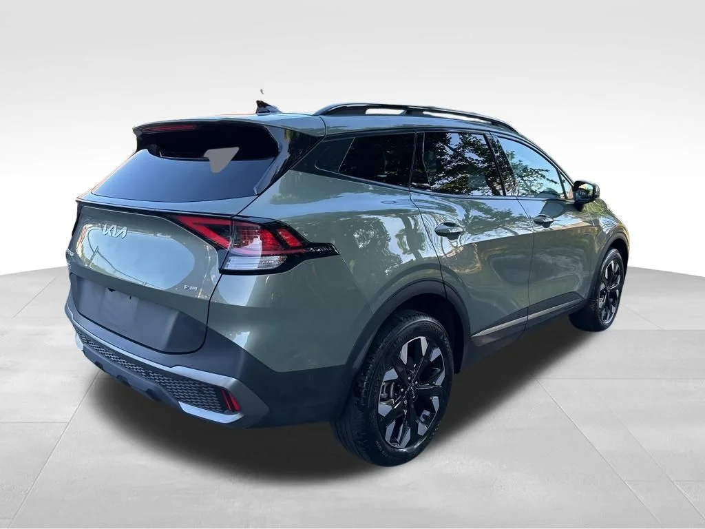 Used 2024 Green Kia X-Line image 5