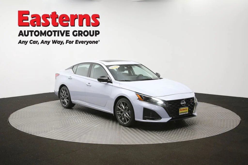 Used 2023 Gray Nissan 2.0 SR image 50
