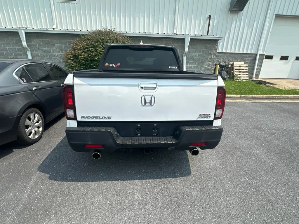Used 2023 Platinum White Pearl Honda Sport image 5