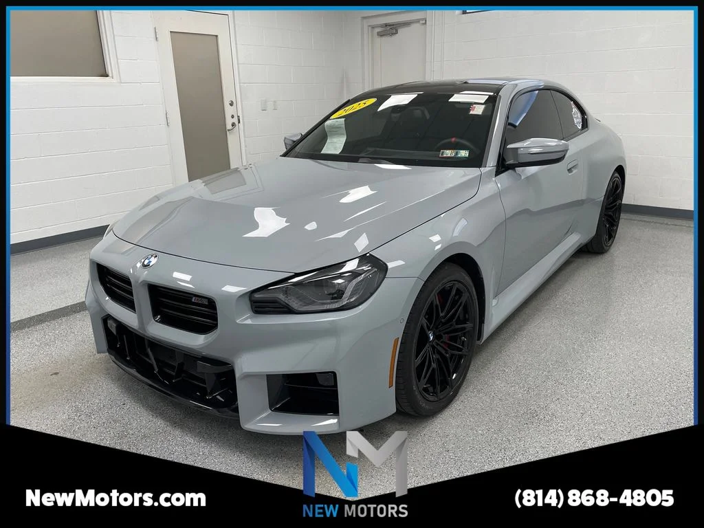 Used 2025 Brooklyn Gray Metallic BMW Base image 1