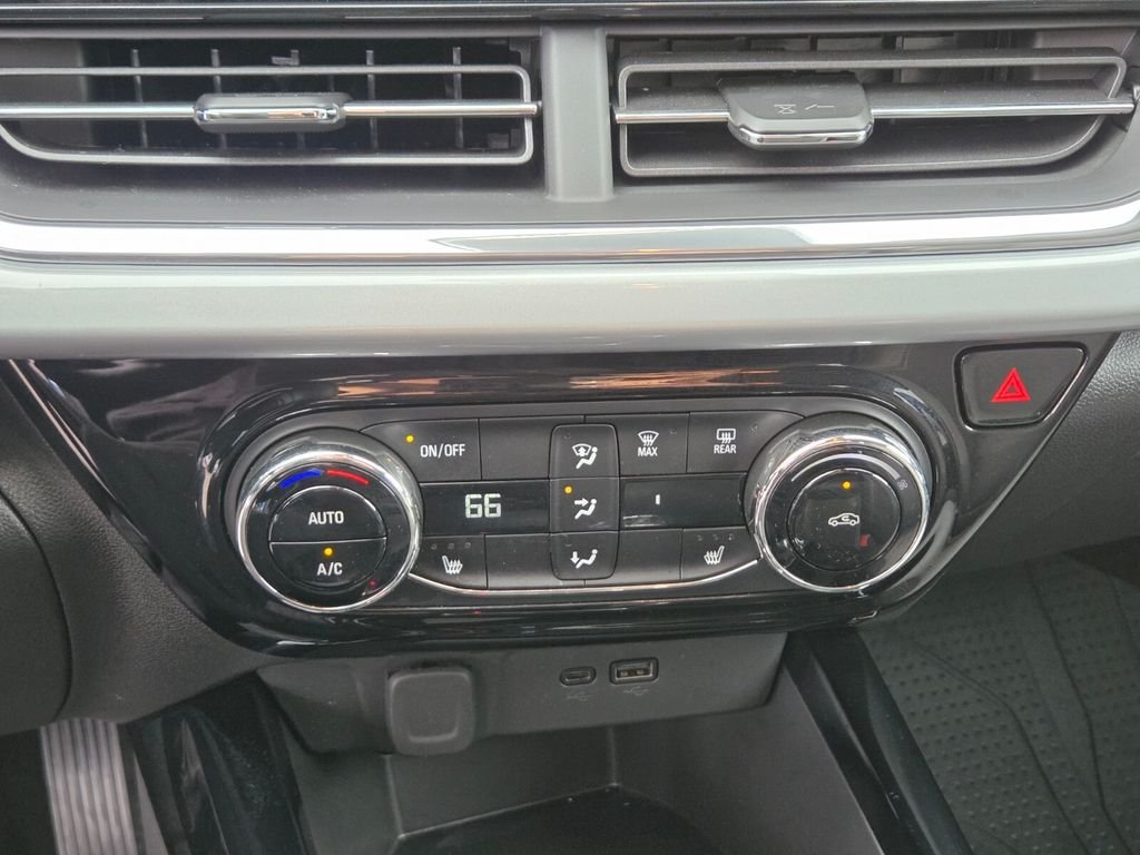 Used 2025 Blue Chevrolet LT image 31