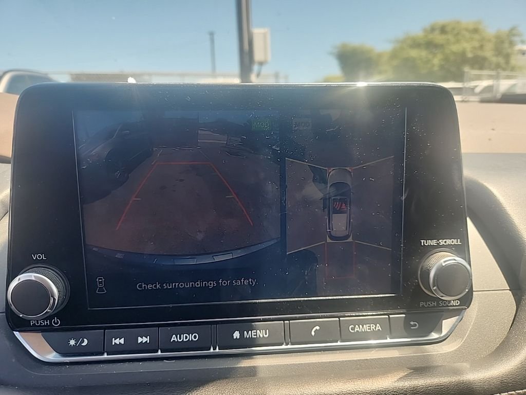 Used 2021 Gray Nissan SV image 22