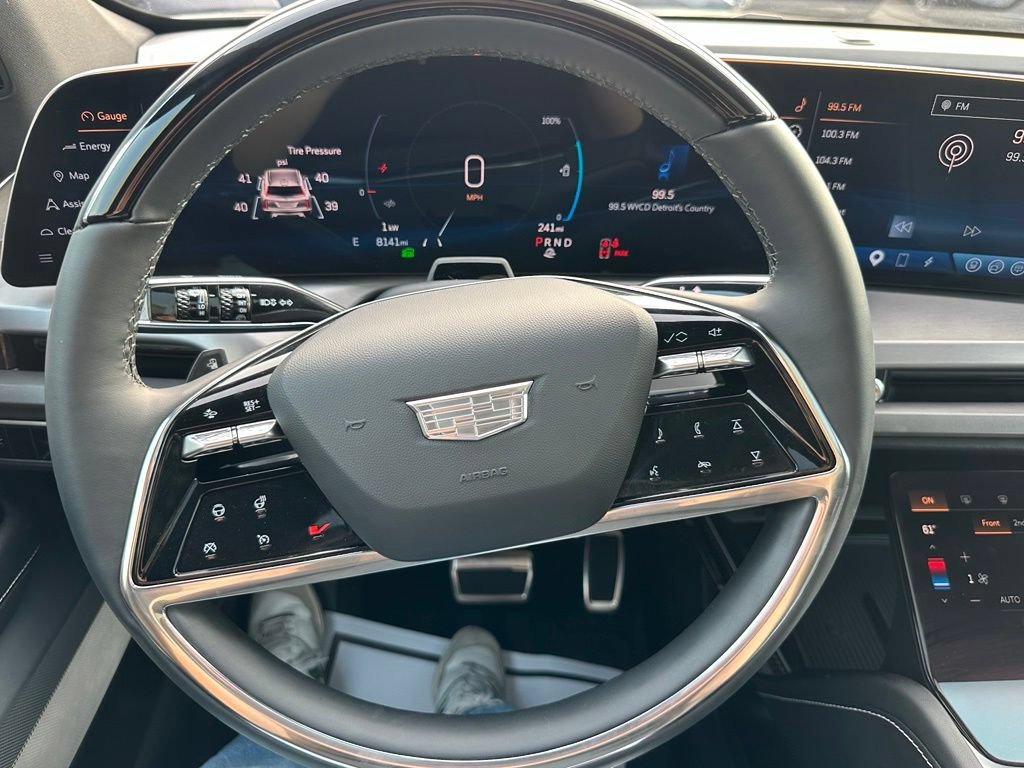 2026 Cadillac VISTIQ Luxury - Photo 12