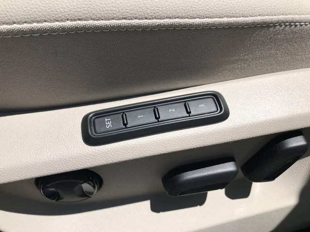 New 2026 Mountain Lake Blue Metallic Volkswagen 2.0T SEL image 26