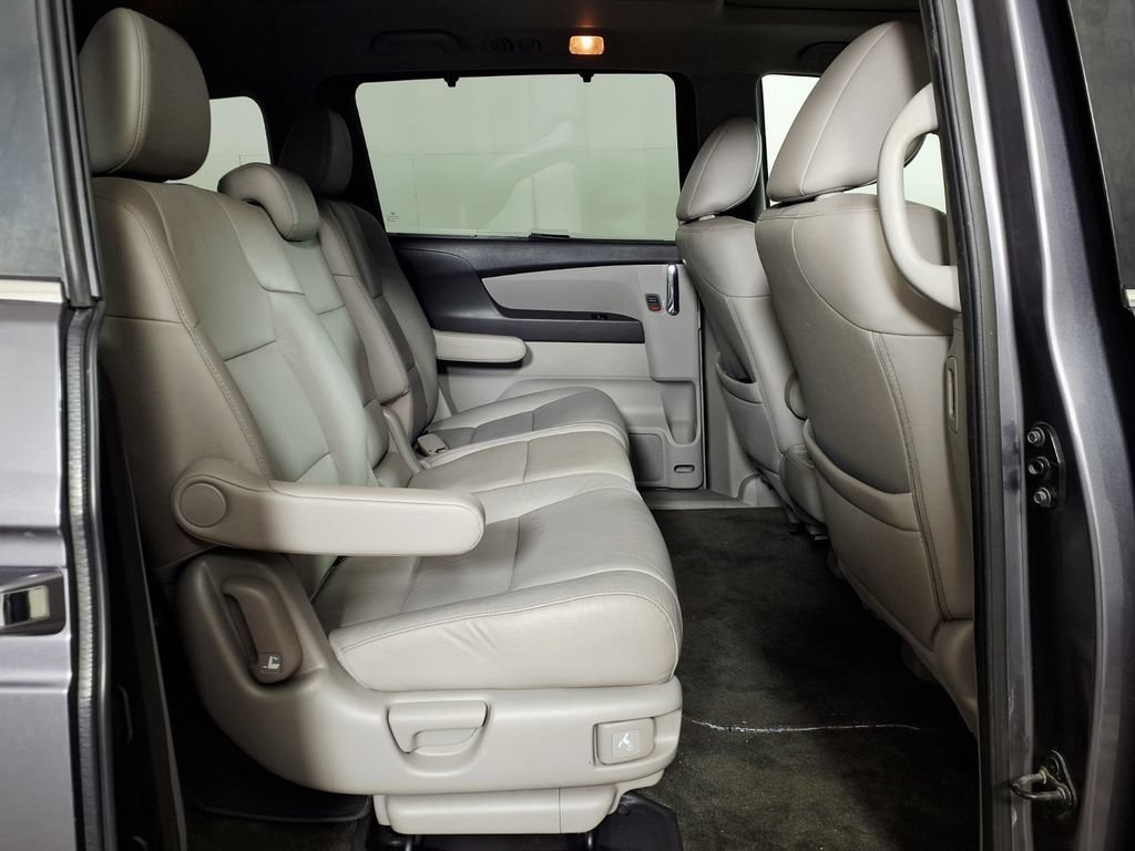 Used 2015 Gray Honda EX-L image 11
