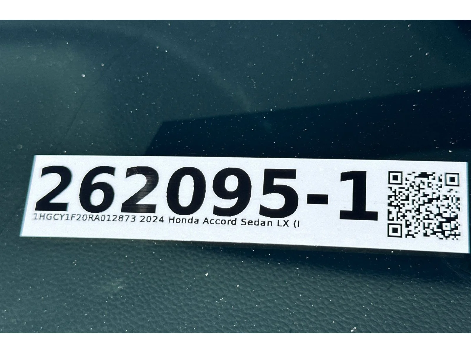 Used 2024 Platinum White Pearl Honda LX image 10