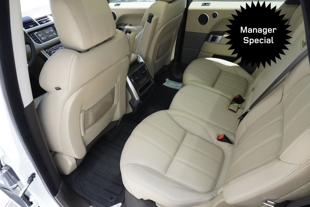 Used 2016 White Land Rover 3.0L V6 Supercharged HSE image 29