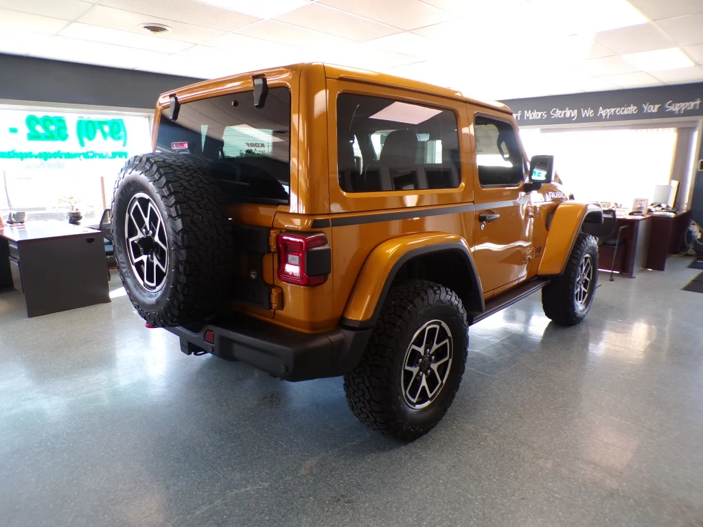 New 2026 Goldilocks Exterior Paint Jeep Rubicon X image 5
