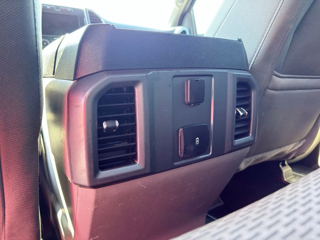 Used 2019 Red Ford XLT image 28