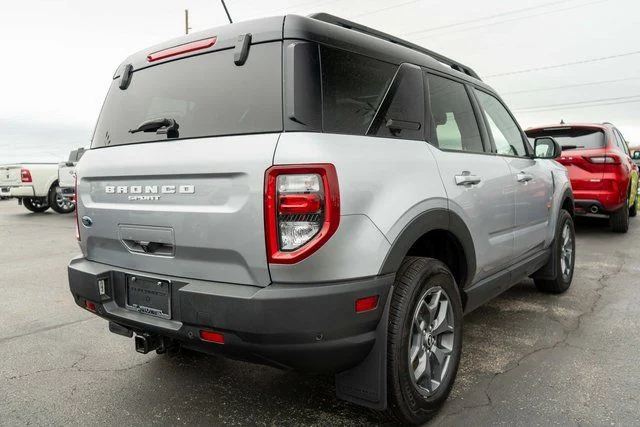 Used 2021 Silver Ford Badlands image 6