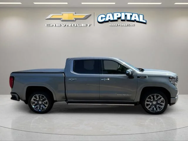 Used 2025 Sterling Metallic GMC Denali image 6