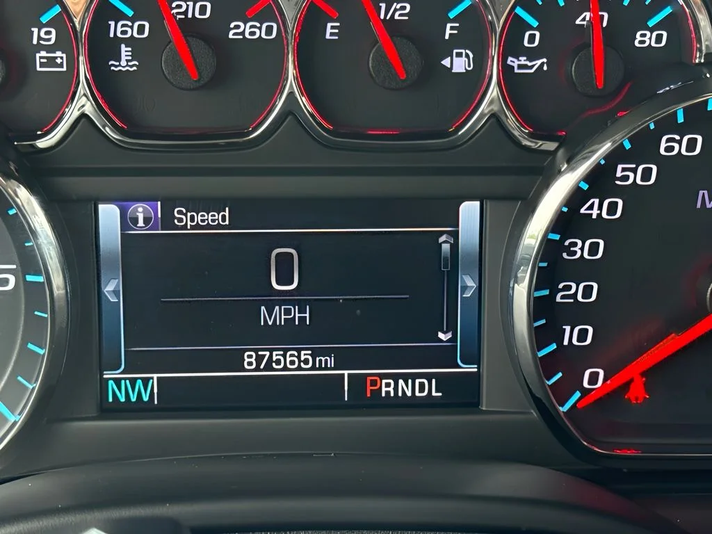 Used 2020 Gray Chevrolet RST image 29