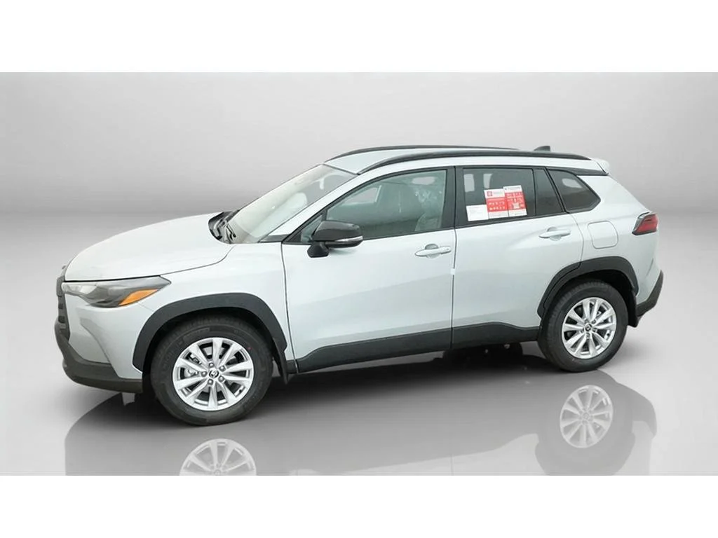New 2026 Sonic Silver Toyota LE image 2