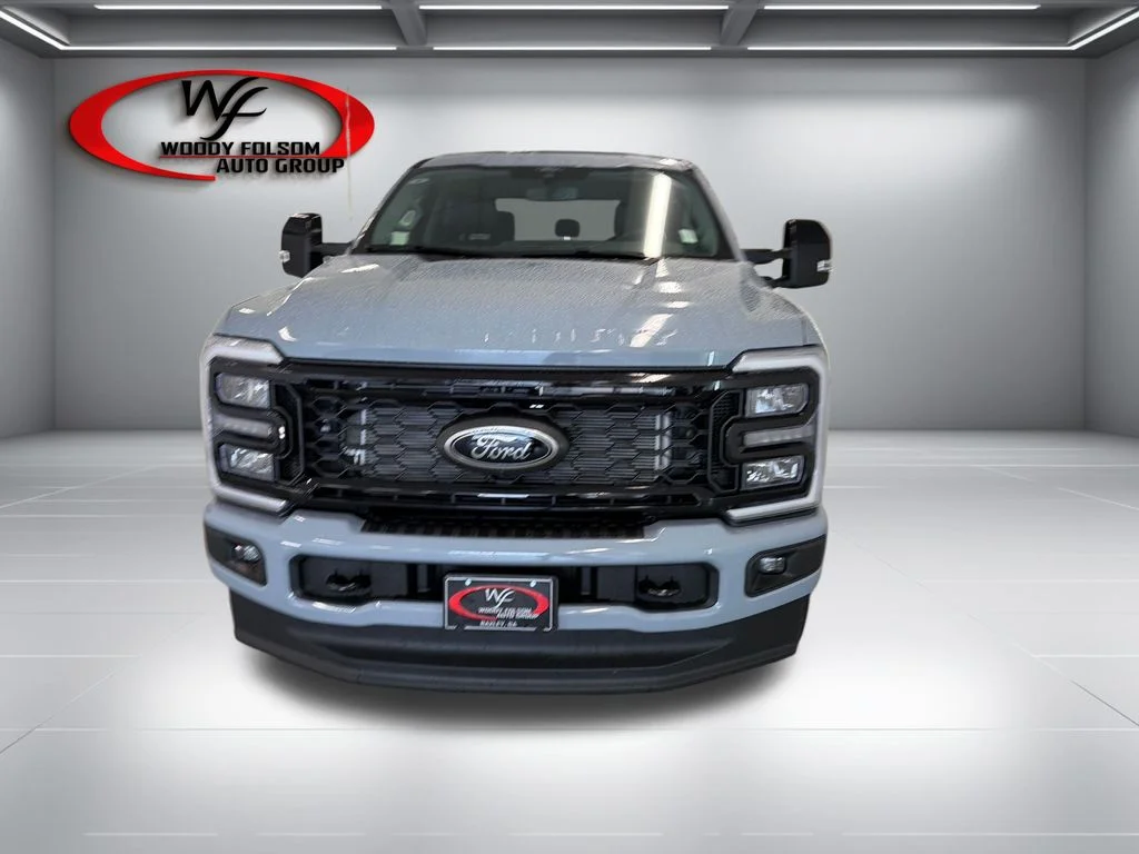 New 2026 Glacier Gray Metallic Tri-Coat Ford F-250® Lariat® image 2