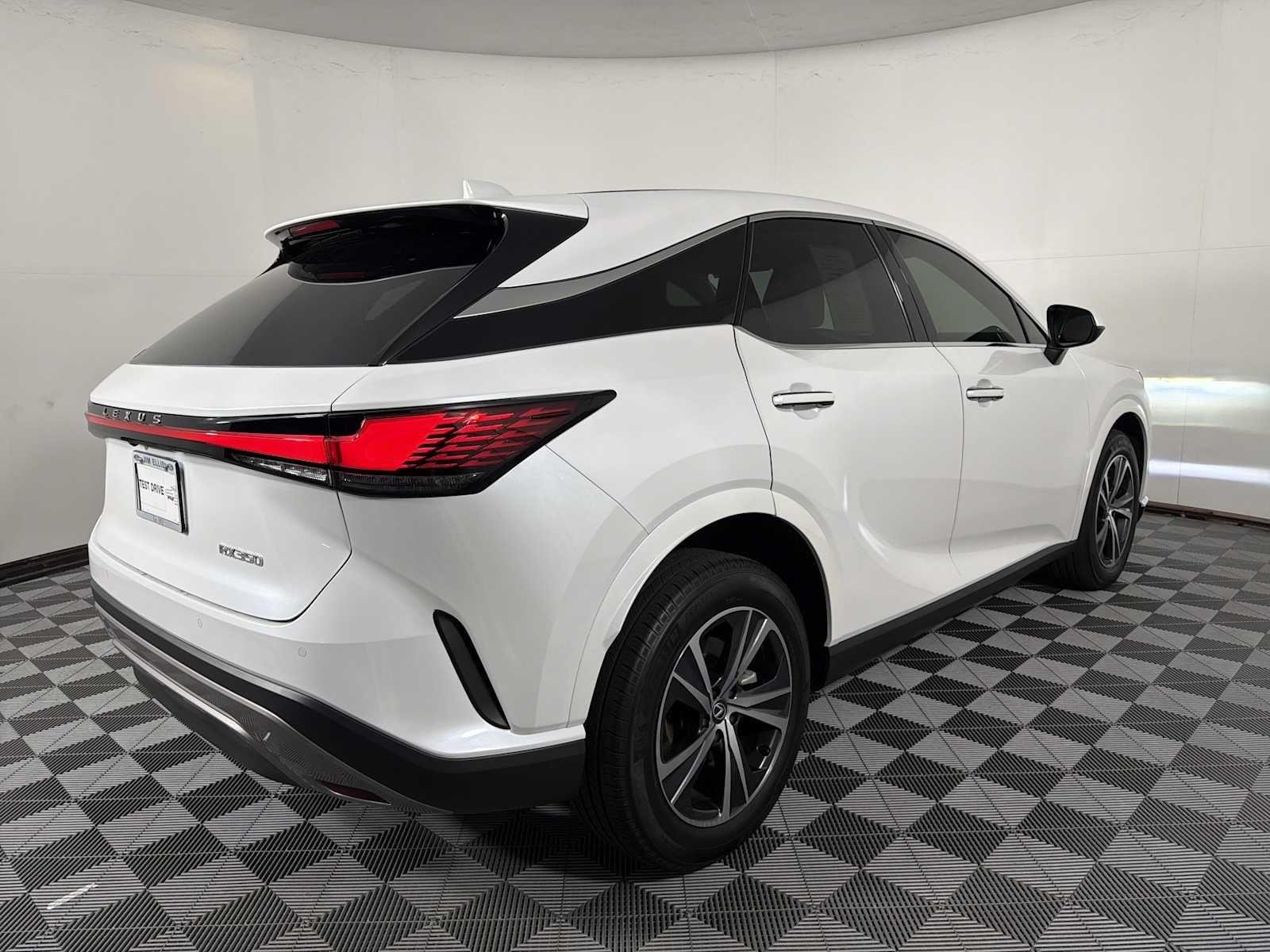 Used 2024 Eminent White Pearl Lexus RX 350 Premium Plus image 9