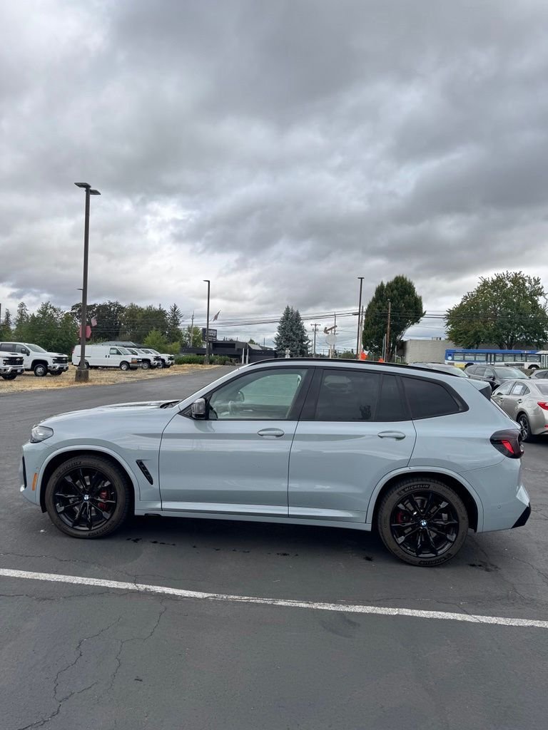 Used 2024 Brooklyn Gray Metallic BMW M40i image 14
