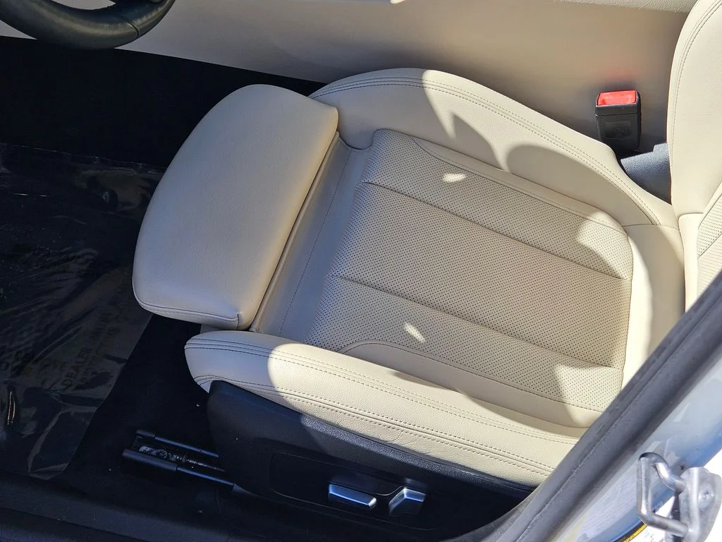 Certified Used 2023 Alpine White BMW 330i xDrive image 32
