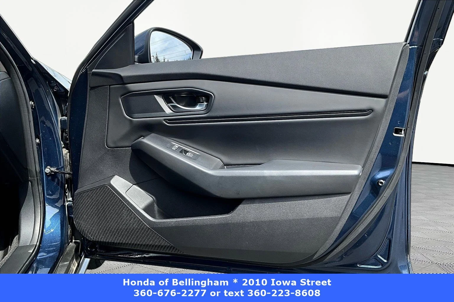 Used 2023 Canyon River Blue Metallic Honda 1.5T EX image 25
