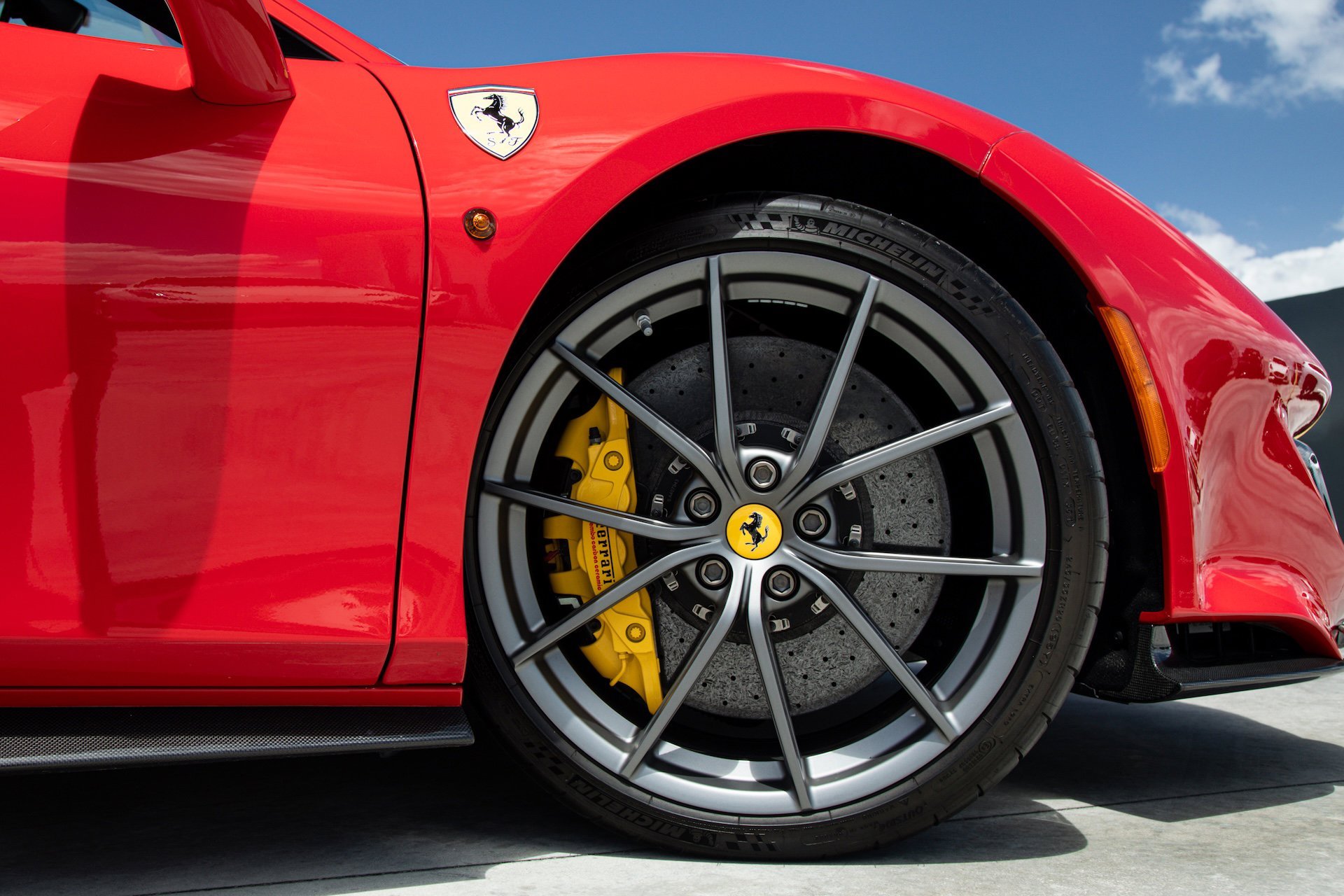 Certified Used 2020 Red Ferrari  image 31