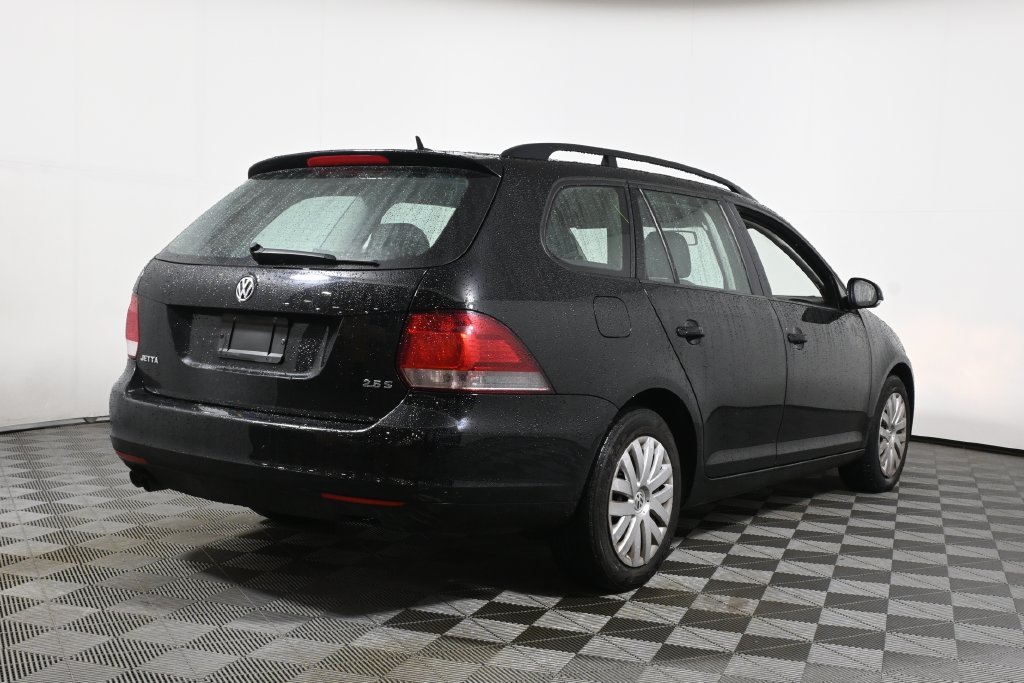 Used 2013 Black Volkswagen 2.5L S image 11
