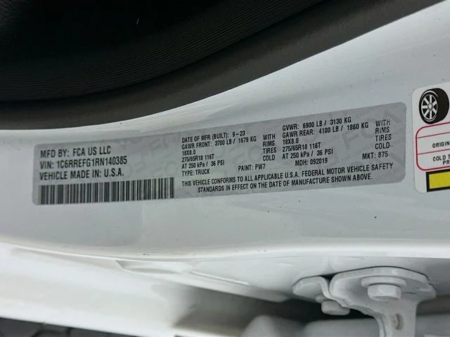 Certified Pre-Owned 2024 Ram 1500 Big Horn/Lone Star