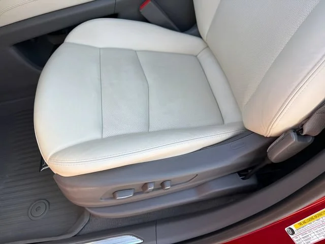Used 2021 INFRARED TINTCOAT Cadillac FWD Premium Luxury image 21